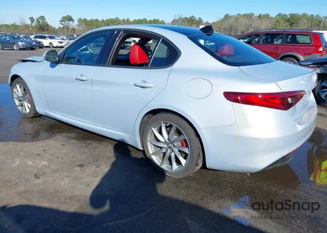 2023 Alfa Romeo Giulia Sprint Rwd z USA, uszkodzony, nr VIN ZARFAMAN5P7671308